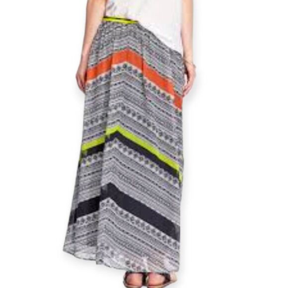 OLD NAVY CHEVERON PRINT YELLOW, WHITE, ORANGE, & BLACK MAXI SKIRT SZ.L EUC. - Picture 2 of 7